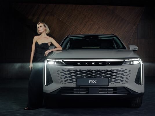 Полина Гагарина стала амбассадором EXEED